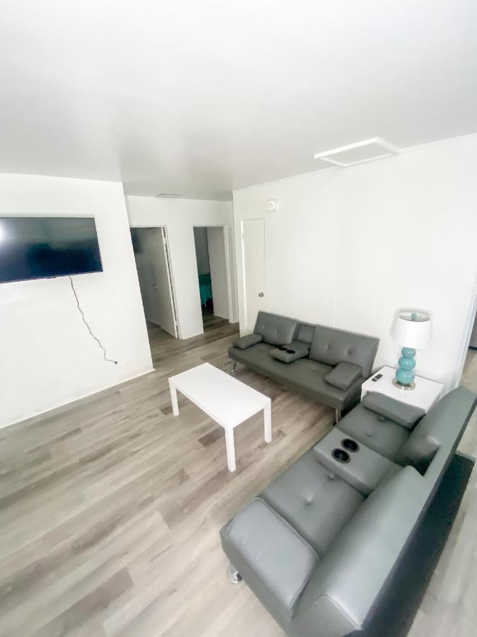 Uptown Inn & Suites St. Petersburg Eksteriør bilde