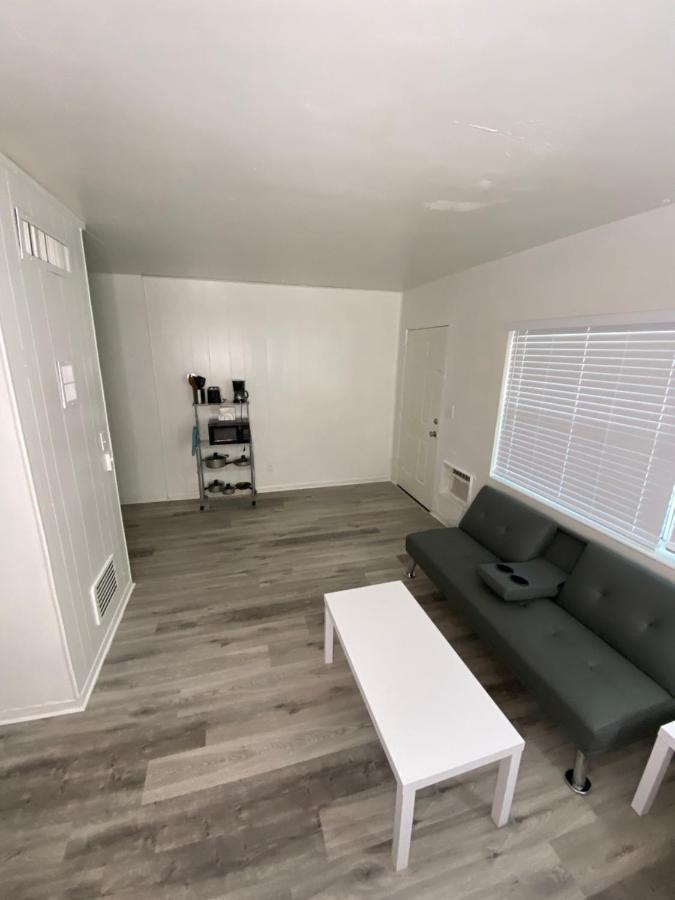 Uptown Inn & Suites St. Petersburg Eksteriør bilde