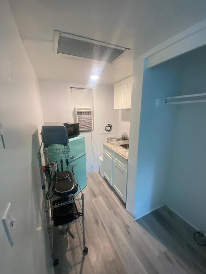 Uptown Inn & Suites St. Petersburg Eksteriør bilde