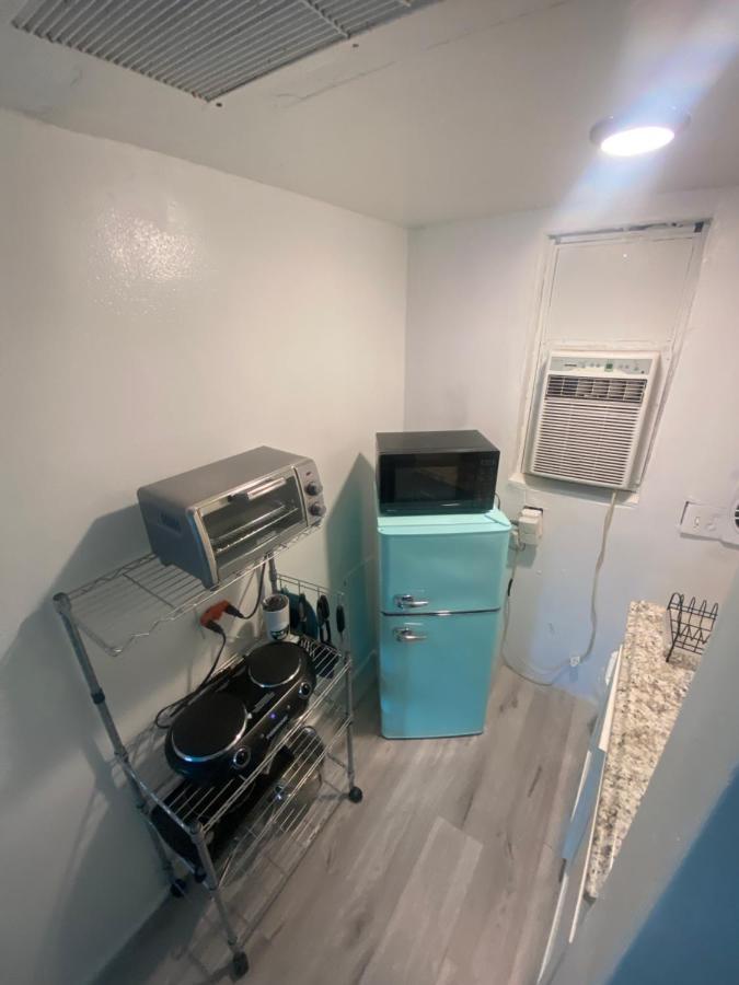 Uptown Inn & Suites St. Petersburg Eksteriør bilde
