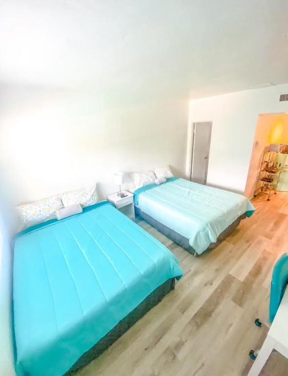 Uptown Inn & Suites St. Petersburg Eksteriør bilde